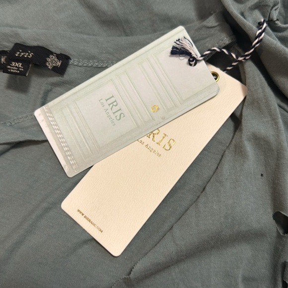 Iris Women’s 3X NWOT Distressed Graphic FREE LOVE Eagle Short Sleeve T Shirt - Picture 7 of 8